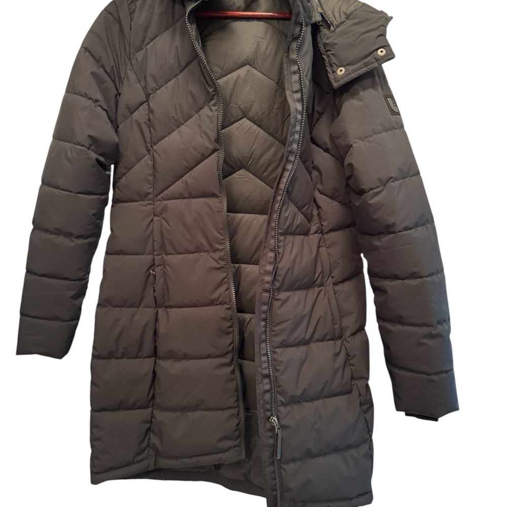 Lolë Puffer Coat